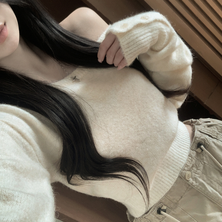 ワンオフボタン袖ウォーマーニット LIGHT BEIGE