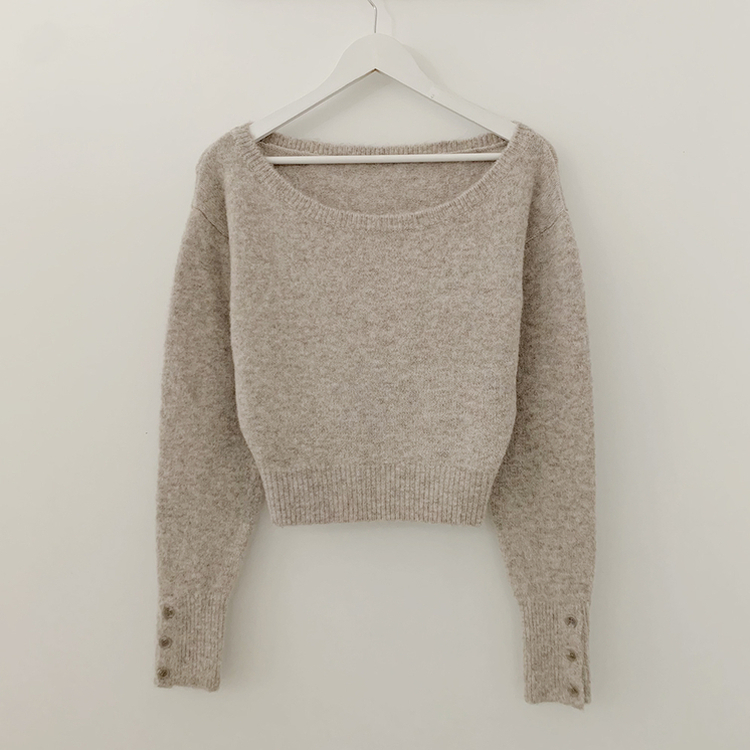 ワンオフボタン袖ウォーマーニット