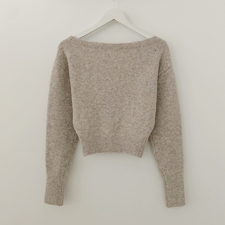 ワンオフボタン袖ウォーマーニット