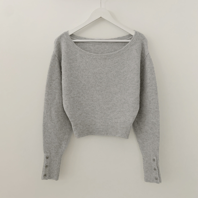 ワンオフボタン袖ウォーマーニット