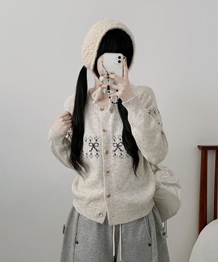 포이리본패턴라운드니트가디건