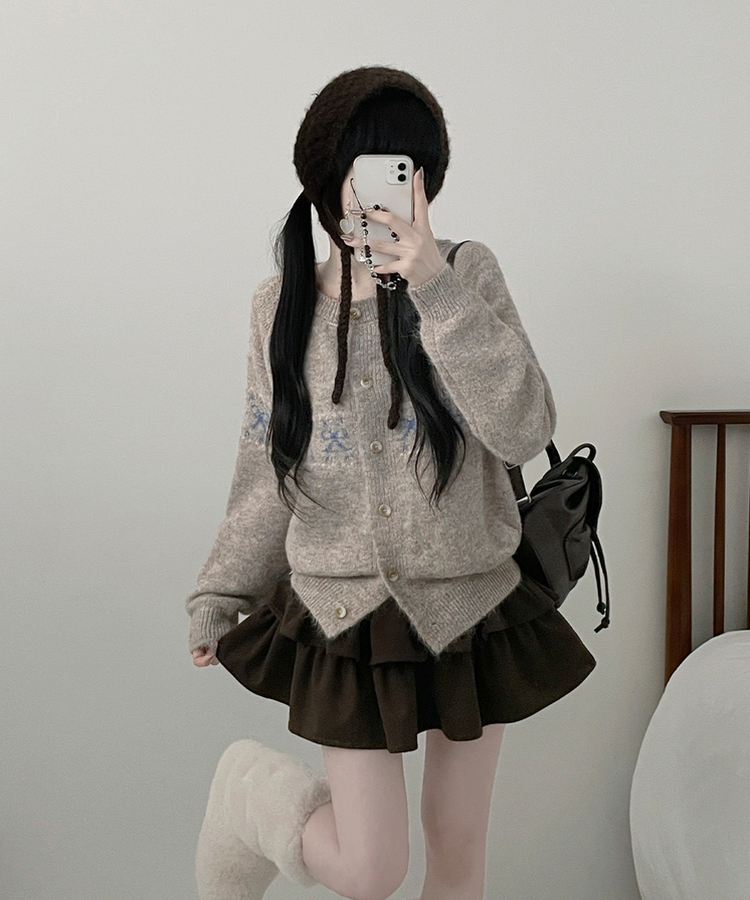 포이리본패턴라운드니트가디건