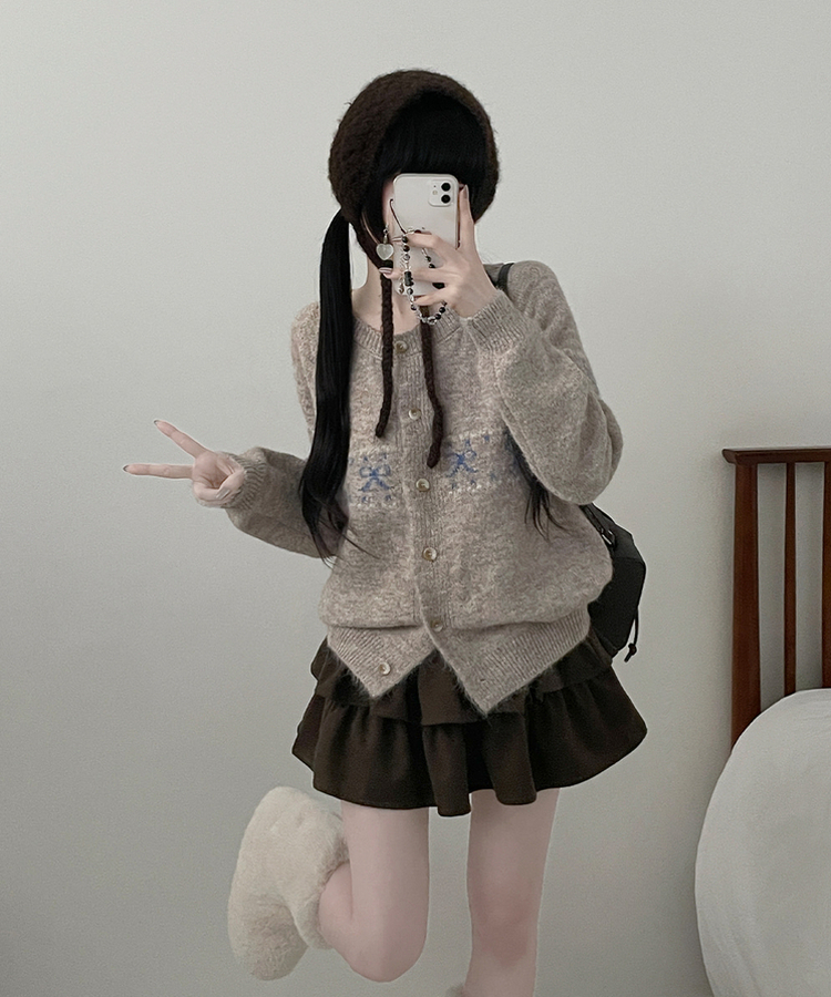 포이리본패턴라운드니트가디건