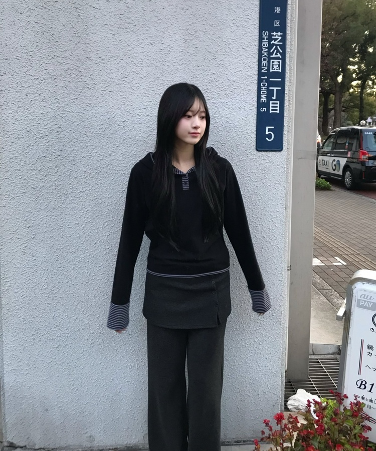 ブーツカットスカートパンツ CHARCOAL