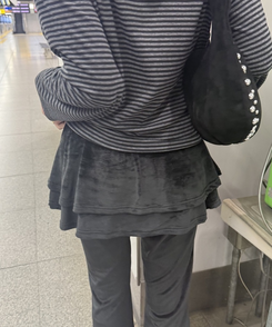 ベルベッドスカート付きパンツ BLACK