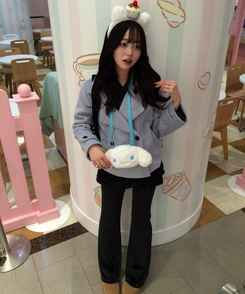 ベルベッドスカート付きパンツ BLACK