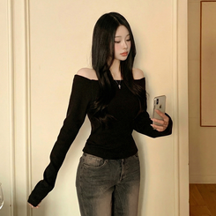 손등덮는 여리핏 오프숄더 겨울 기모 슬림핏 긴팔티셔츠 크리스마스룩 파티룩 블랙