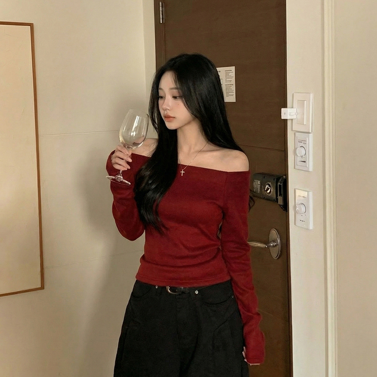 손등덮는 여리핏 오프숄더 겨울 기모 슬림핏 긴팔티셔츠 크리스마스룩 파티룩 와인
