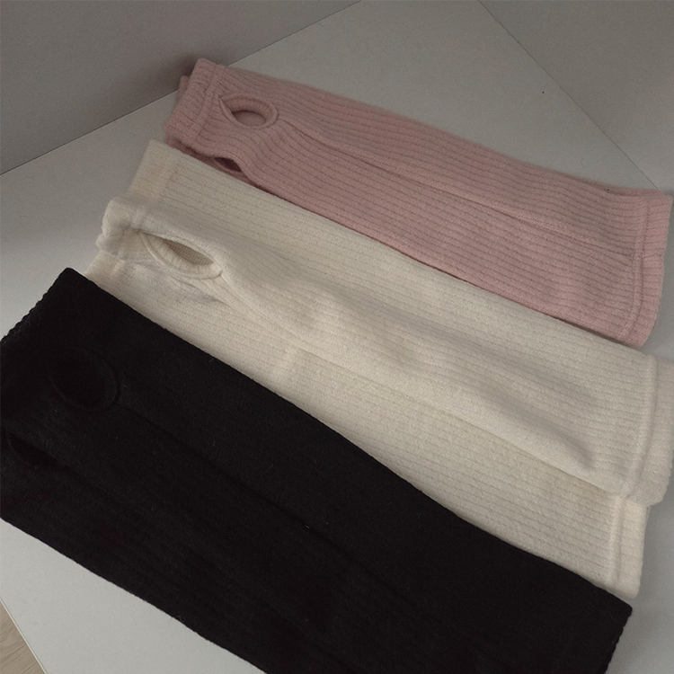 【ウォーマー付き】リボンオフショルダー半袖Tシャツ