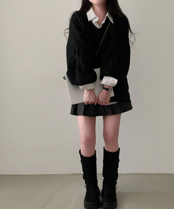 보호본능 자극핏여리함 플러스 꽈배기 꼬임 브이넥 오버핏 니트 블랙