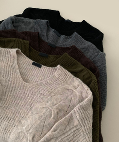 보호본능 자극핏여리함 플러스 꽈배기 꼬임 브이넥 오버핏 니트