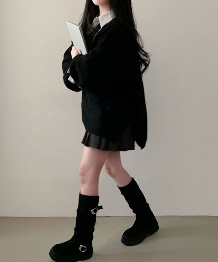 보호본능 자극핏여리함 플러스 꽈배기 꼬임 브이넥 오버핏 니트 블랙