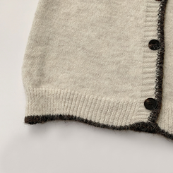 극강의 부드러움 바닐라 라운드 배색 루즈핏 버튼 긴팔 팬던트 겨울 와펜 여리핏 니트 가디건