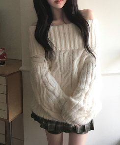 미츠 모헤어 케이블 꽈배기 여리핏 폭닥 도톰 오프숄더 니트 아이보리