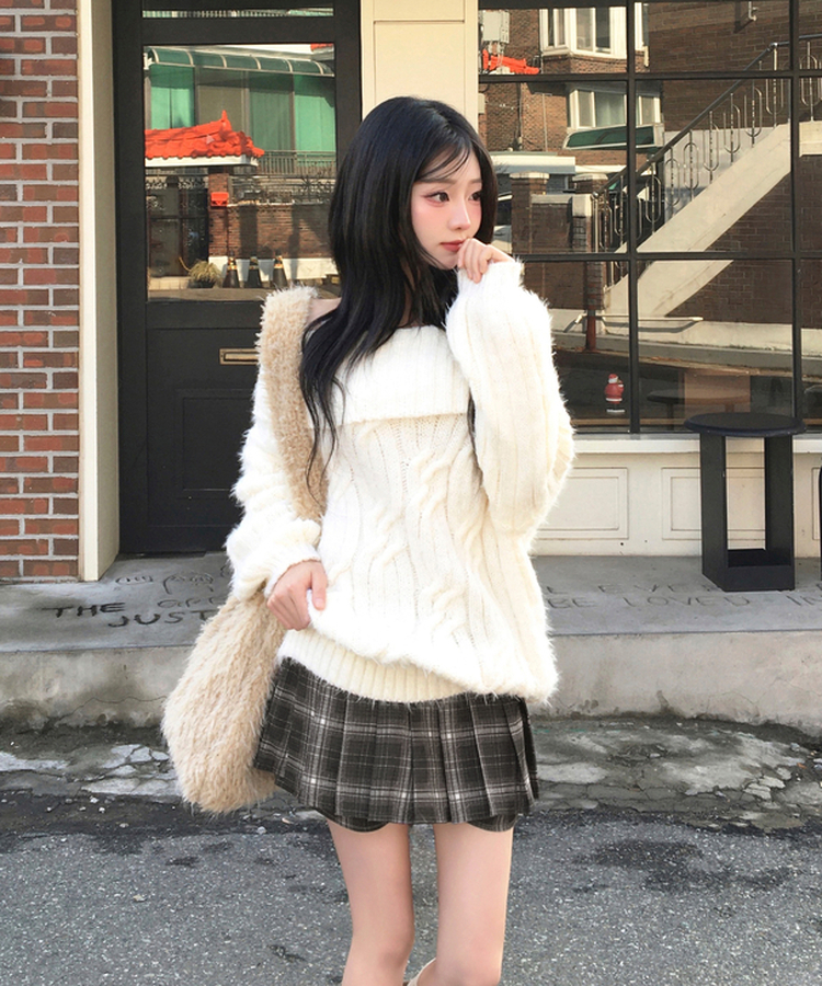 미츠 모헤어 케이블 꽈배기 여리핏 폭닥 도톰 오프숄더 니트 아이보리