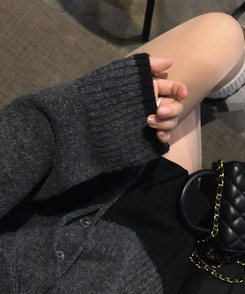 포니 배색 보트넥 허리스트링 울 니트가디건 차콜