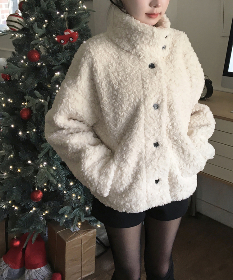 체코 양털 퍼 스웨이드 안감 무스탕 하이넥 카라 버튼 숏 코트 아이보리