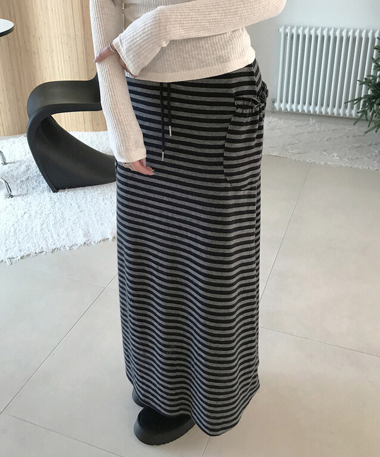 ジュリエストライプロングスカート BLACK