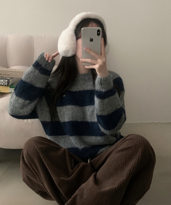 바론 모헤어 단가라 스트라이프 소프트울 펜던트 라운드 니트 블루