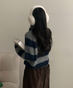 바론 모헤어 단가라 스트라이프 소프트울 펜던트 라운드 니트 블루