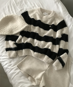 바론 모헤어 단가라 스트라이프 소프트울 펜던트 라운드 니트