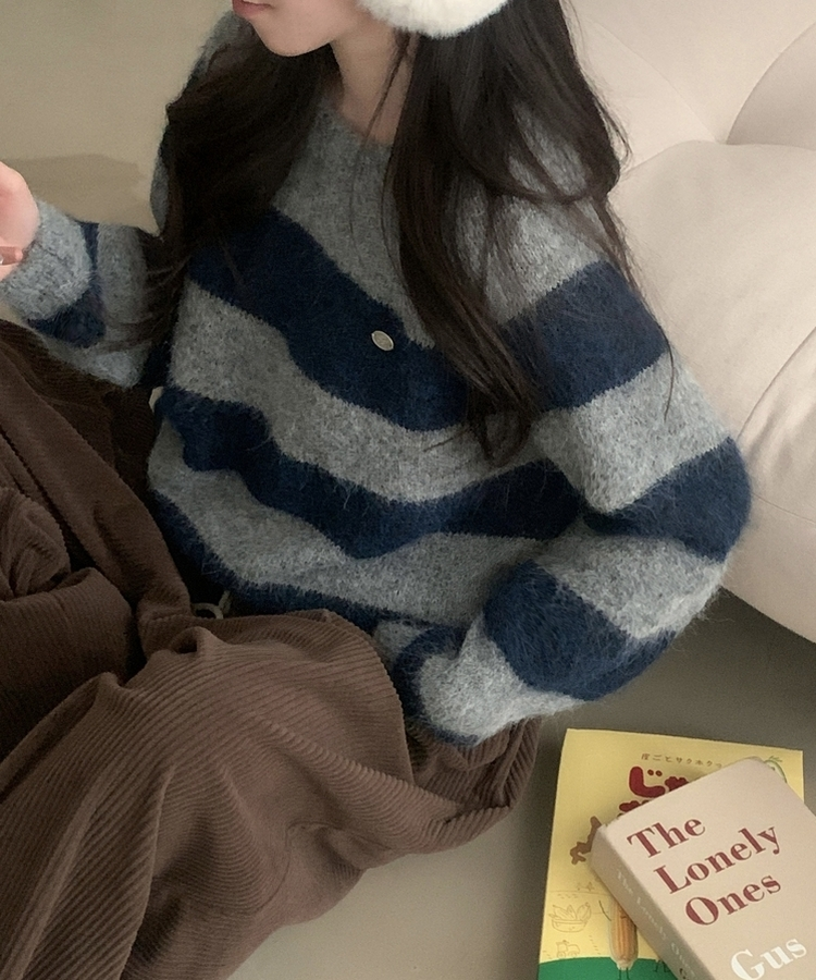 바론 모헤어 단가라 스트라이프 소프트울 펜던트 라운드 니트 블루