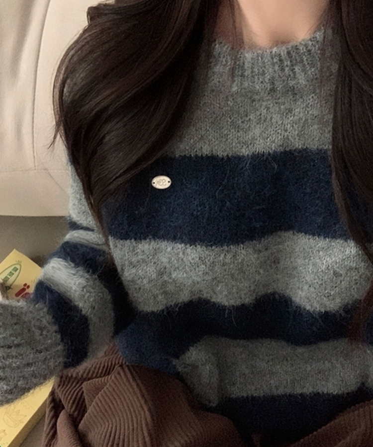 바론 모헤어 단가라 스트라이프 소프트울 펜던트 라운드 니트 블루