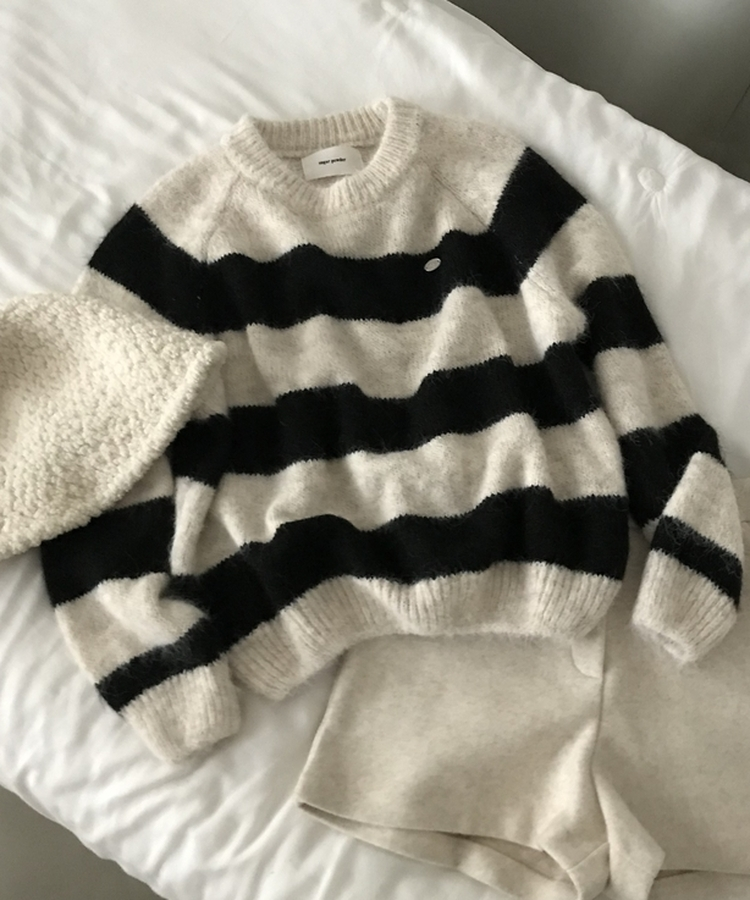 바론 모헤어 단가라 스트라이프 소프트울 펜던트 라운드 니트