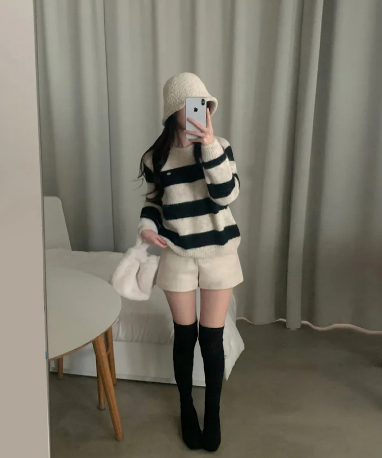 바론 모헤어 단가라 스트라이프 소프트울 펜던트 라운드 니트 아이보리