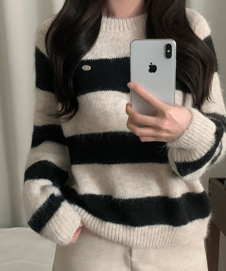 바론 모헤어 단가라 스트라이프 소프트울 펜던트 라운드 니트 아이보리