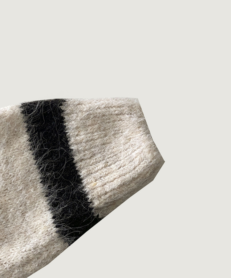 바론 모헤어 단가라 스트라이프 소프트울 펜던트 라운드 니트