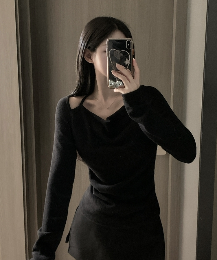 수지 홀터넥 드레이프 옆셔링 기모 니트 티셔츠