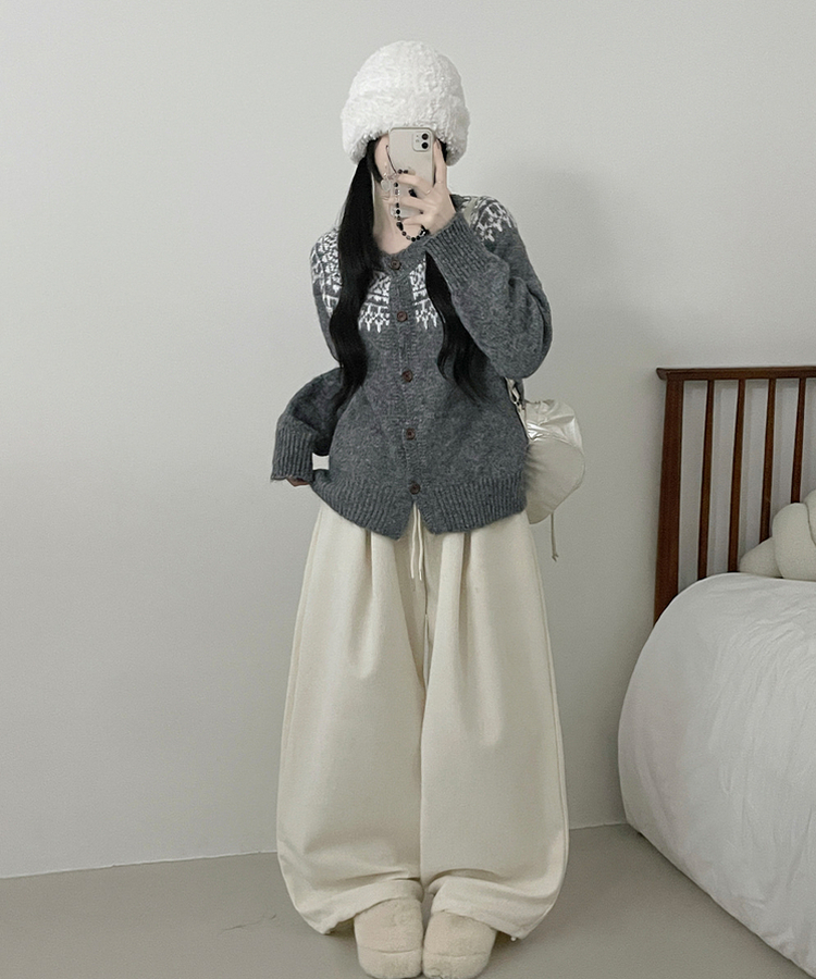 우디노르딕패턴라운드루즈핏울니트가디건