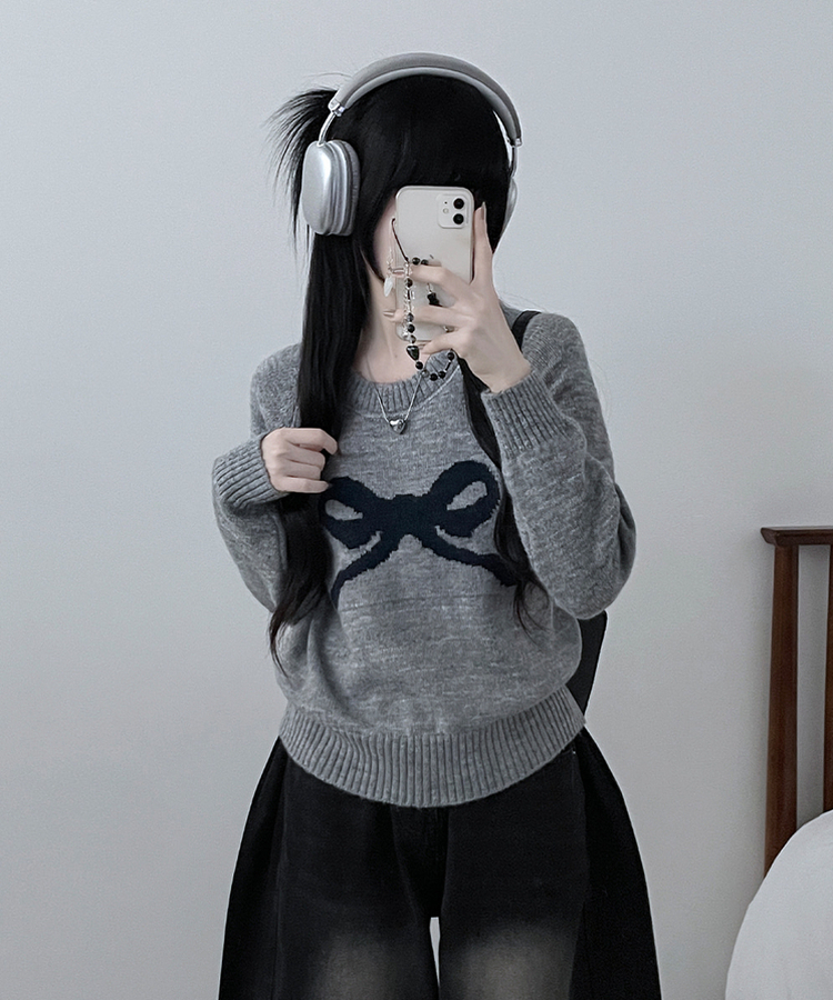 빅리본배색라운드세미크롭긴팔울니트 회색