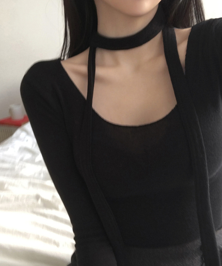 디에 머플러 세트 스판 유넥 밑단 굴림 슬림 긴팔 티셔츠 블랙