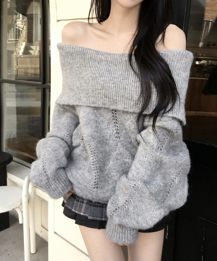 모니카 다이아 펀칭 오프숄더 오버핏 아방 도톰 긴팔 니트 그레이