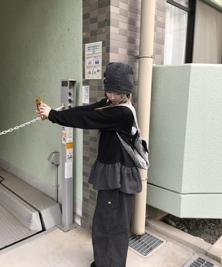 チェック柄アンバランス長袖Tシャツ BLACK