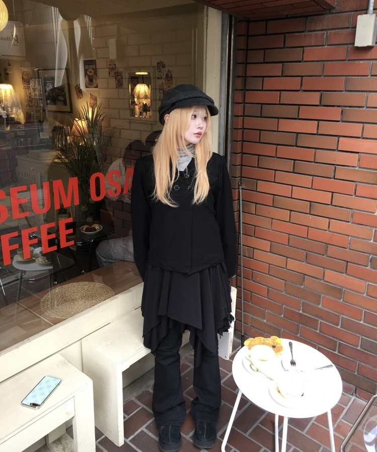 언발 레이어드 미디 스커트 블랙