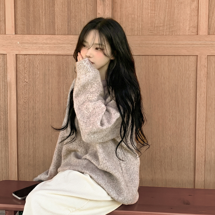 도톰폭닥 라운드넥 울 오버핏 겨울 소라색 니트 연말룩 여름쿨톤 소라니트 버터멜