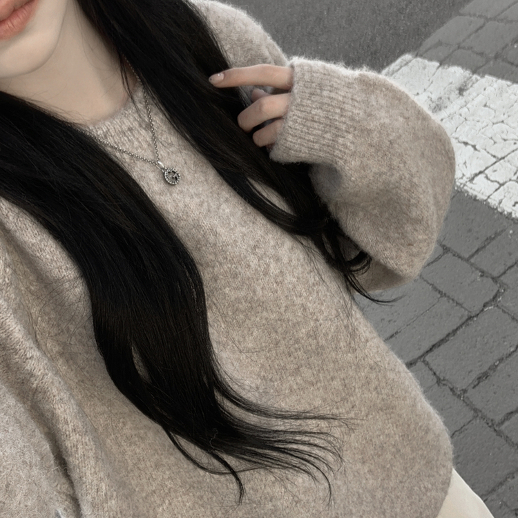 도톰폭닥 라운드넥 울 오버핏 겨울 소라색 니트 연말룩 여름쿨톤 소라니트 버터멜