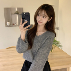 차르르 떨어지는 루즈핏 겨울 브이넥 버튼 참 니트 팬던트 데일리 연말룩 긴팔 상의 5color 그레이