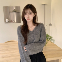 차르르 떨어지는 루즈핏 겨울 브이넥 버튼 참 니트 팬던트 데일리 연말룩 긴팔 상의 5color 그레이