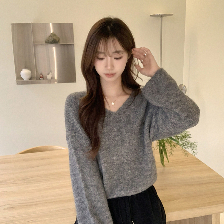 차르르 떨어지는 루즈핏 겨울 브이넥 버튼 참 니트 팬던트 데일리 연말룩 긴팔 상의 5color 그레이