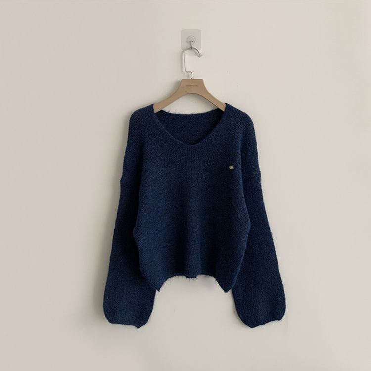차르르 떨어지는 루즈핏 겨울 브이넥 버튼 참 니트 팬던트 데일리 연말룩 긴팔 상의 5color