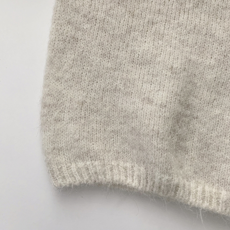 차르르 떨어지는 루즈핏 겨울 브이넥 버튼 참 니트 팬던트 데일리 연말룩 긴팔 상의 5color