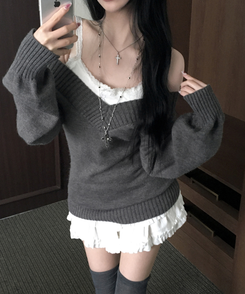 데스 울 딥브이넥 오프숄더 레이어드 벌룬 슬림 롱 니트 그레이