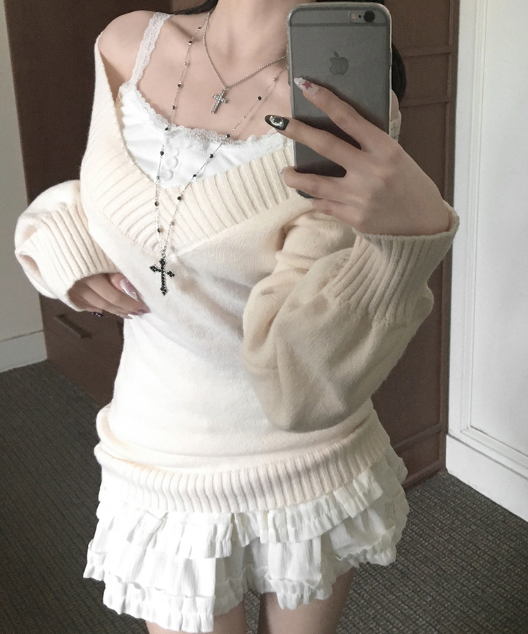 데스 울 딥브이넥 오프숄더 레이어드 벌룬 슬림 롱 니트 화이트