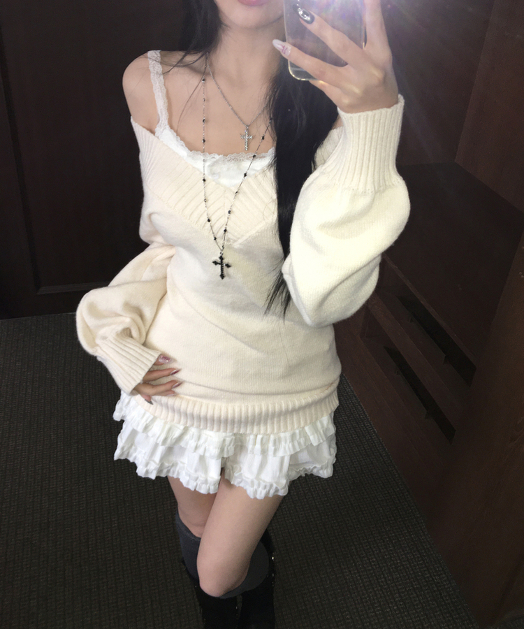 데스 울 딥브이넥 오프숄더 레이어드 벌룬 슬림 롱 니트 화이트