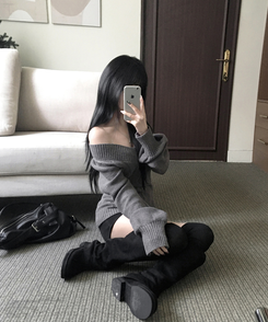 리키 브이넥 오프숄더 꽈배기 케이블 롱 슬림 벌룬 긴팔 니트 그레이