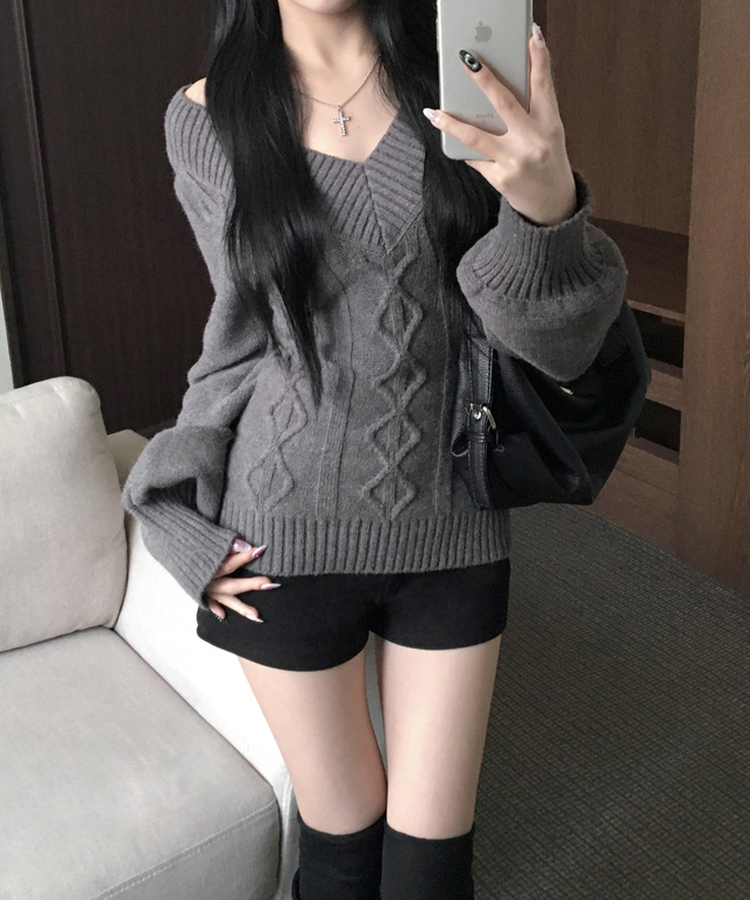 리키 브이넥 오프숄더 꽈배기 케이블 롱 슬림 벌룬 긴팔 니트 그레이